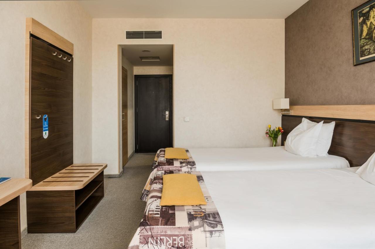 Dunav Plaza Hotel 4*
