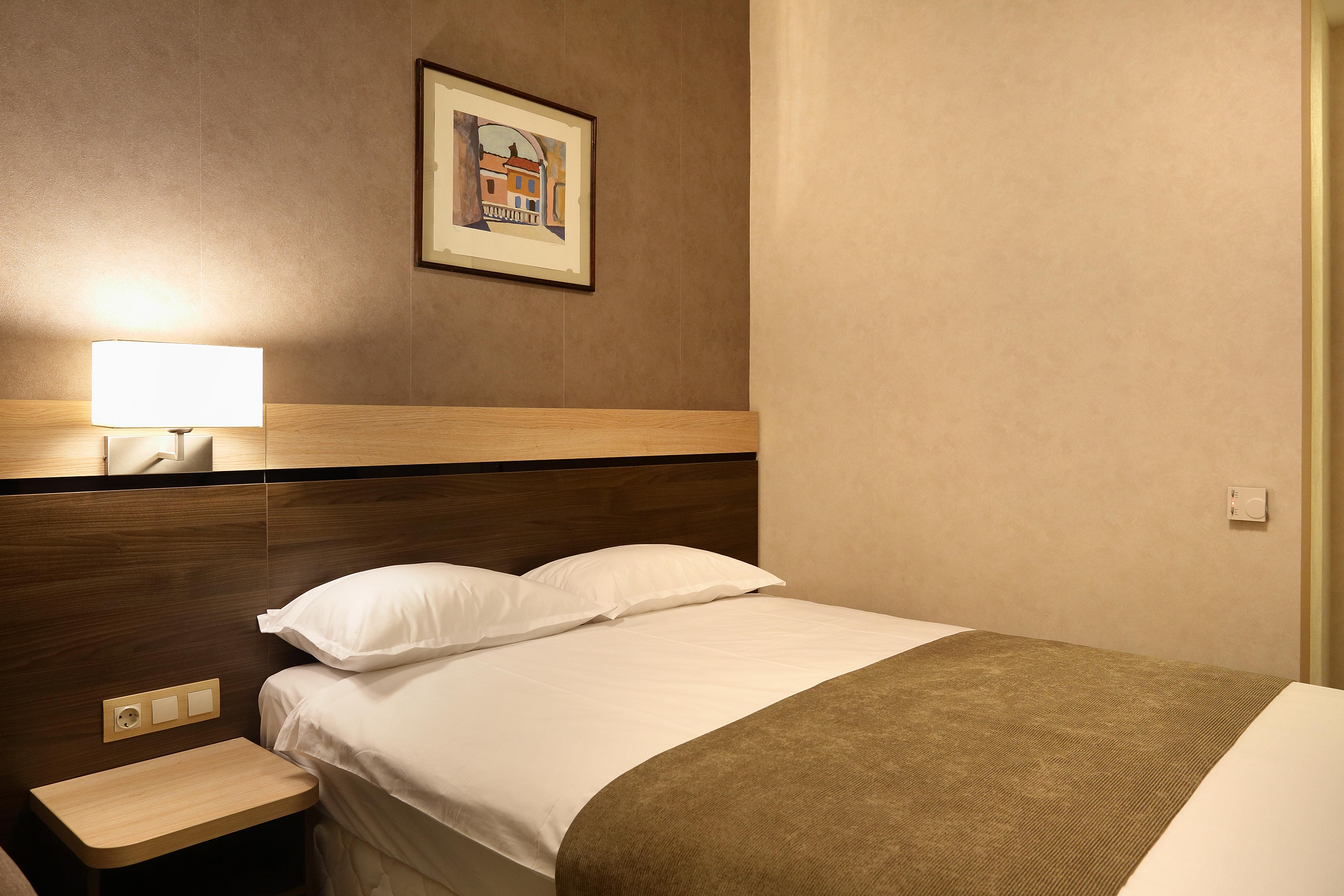 Dunav Plaza Hotel 4*