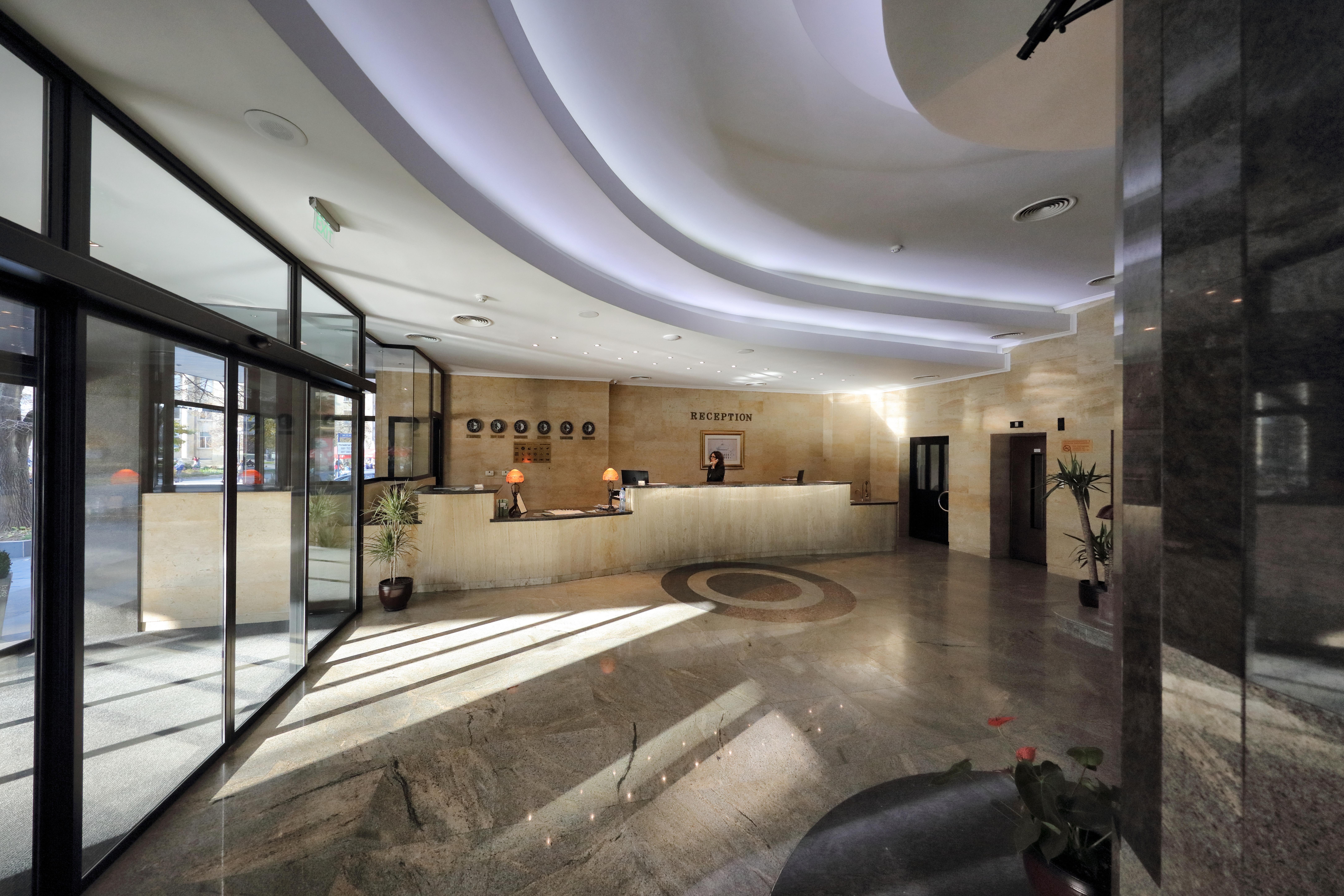 Dunav Plaza 4*