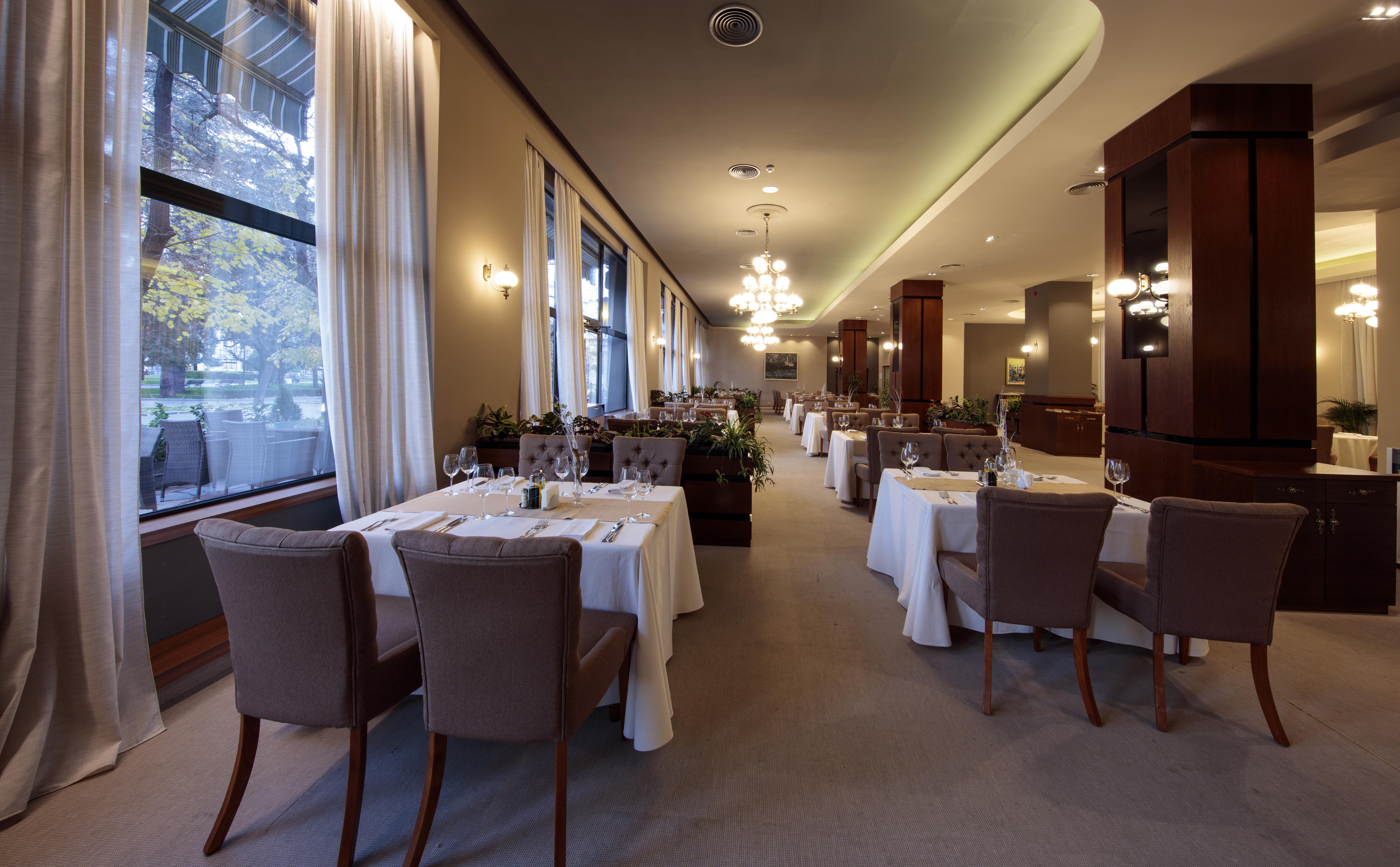Dunav Plaza 4*