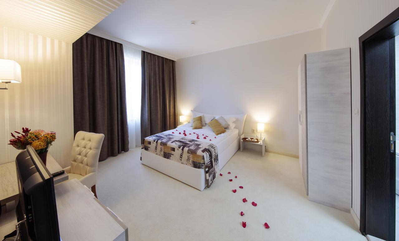 Dunav Plaza Hotel 4*